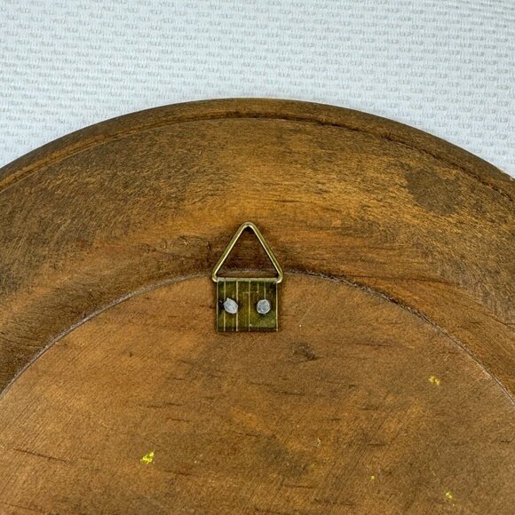 Hanging Wooden Plate Nativity Hand Painted Colorful Folk Art Handcrafted 7" - Picture 5 of 7